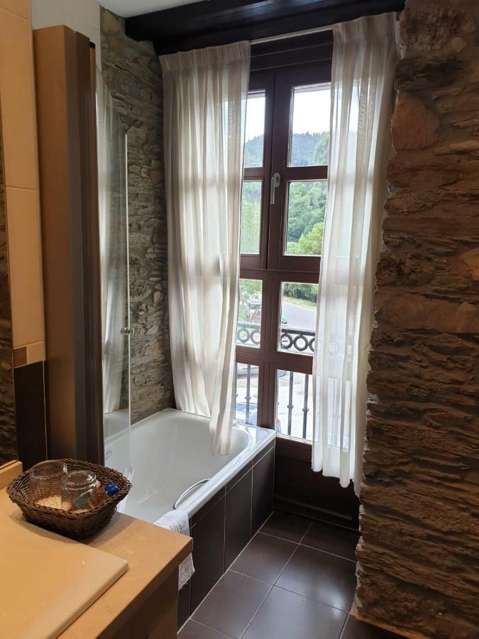 Ribeira De Piquin Hotel Mirador De Barcia מראה חיצוני תמונה